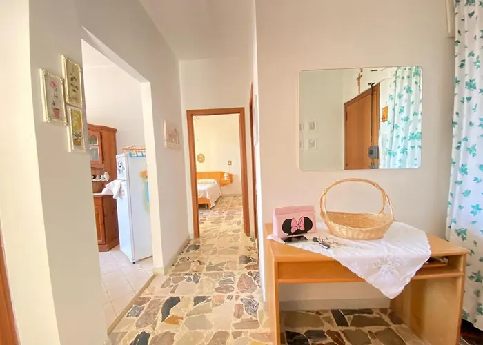 Marina House Apartament *