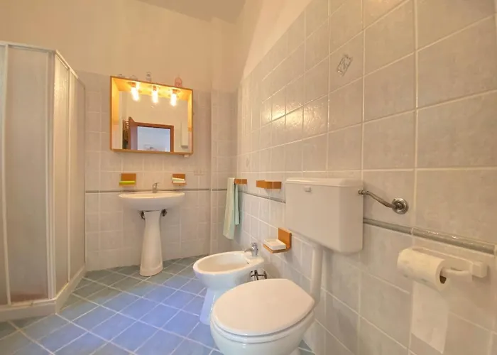 Marina House Апартаменти *